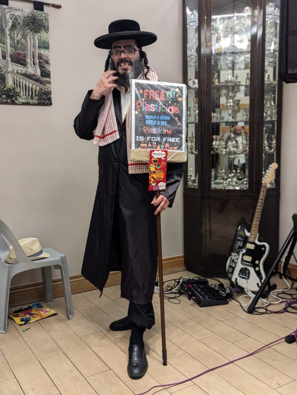 פלסטיני באיי וועלט.jpg
